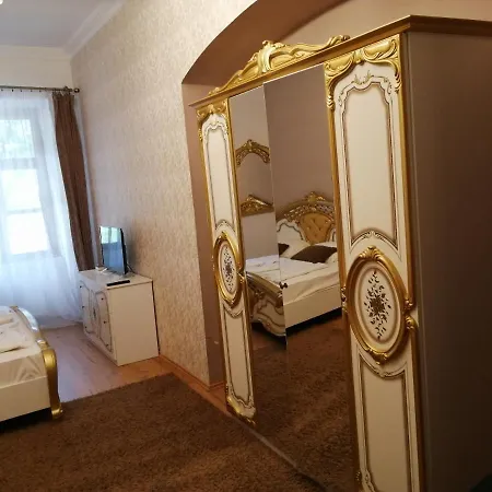Korona Szallo Bed & Breakfast